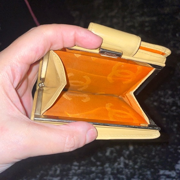 Chanel Cambon Yellow 💛CC Quilt Kisslock Wallet 💛 - Picture 10 of 15